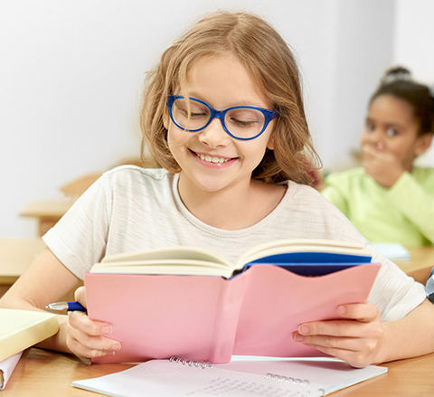 মায়োপিয়া নিয়ন্ত্রণ লেন্স